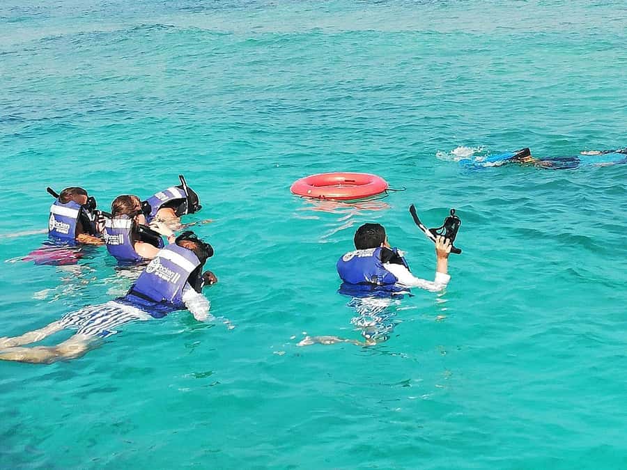 Cartagena: All-Inclusive Rosario Islands Speedboat Tour - Getting to La Bodeguita and Boarding the Early Boat