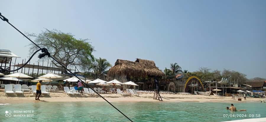 Cartagena: Barù Island Playa Blanca with Lunch - Price and Value: Why $26 Can Be Worth It