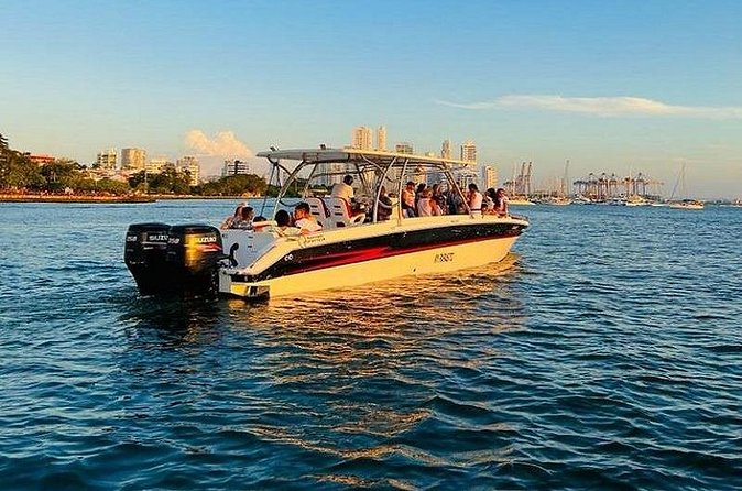 Cartagena Bay tour with open bar included. - Open Bar Reality Check: Rum With Coca-Cola, Kept Simple