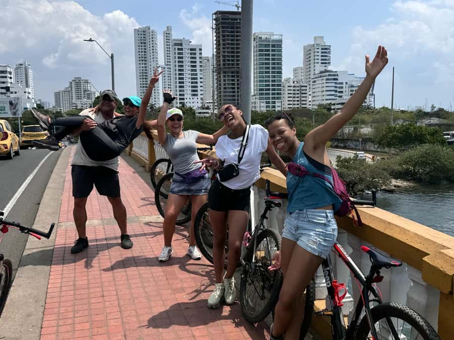 CARTAGENA: BIKE RIDE WITH LUNCH AT BOURDAIN'S FAVORITE SPOT - Key highlights to look forward to