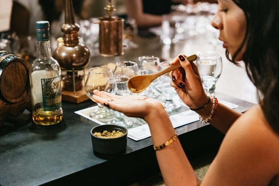 Cartagena: Boutique Rum and Chocolate Tasting at Lunático - Renato Molo and the guides, what makes the teaching feel personal