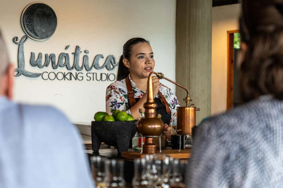 Cartagena: Boutique Rum and Chocolate Tasting at Lunático - Finding Lunático near Cartagena’s best evening streets