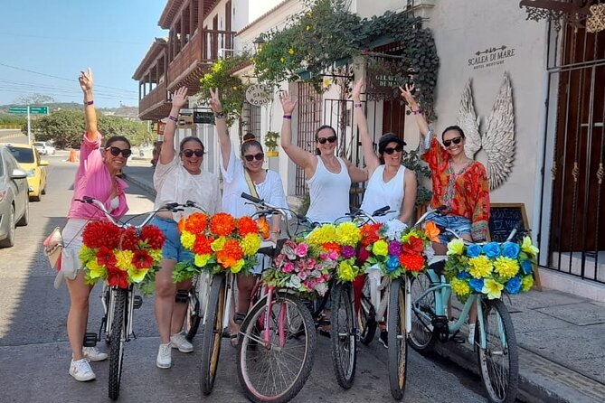 Cartagena by Bike: History, Culture and More Inside the Wall - Stop 4: colonial streets, the wall walk, and Bocagrande views