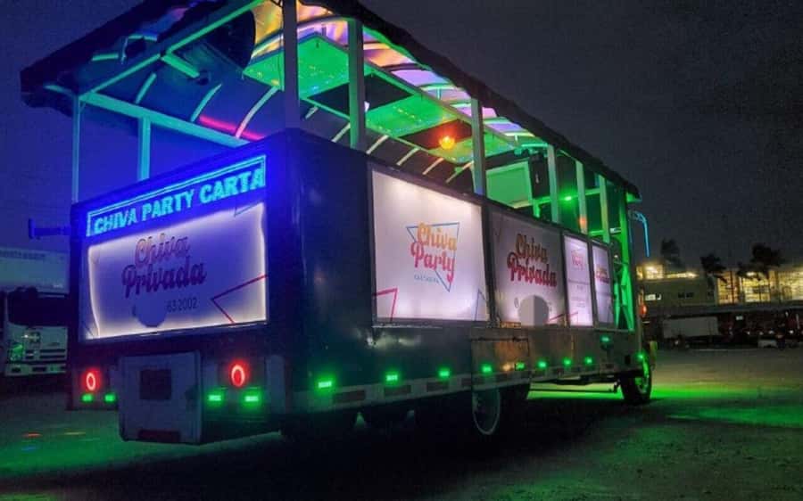 Cartagena: Chiva Party Bus Tour with Disco Entry - The Route by Night: Bocagrande to Photo Stops to the City Walls