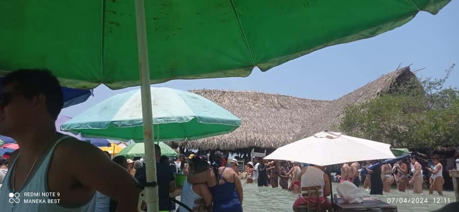 Cartagena: Cholon Island, Playa Blanca and Luminous Plankton - The Rosario Islands run starts early, and it sets the tone