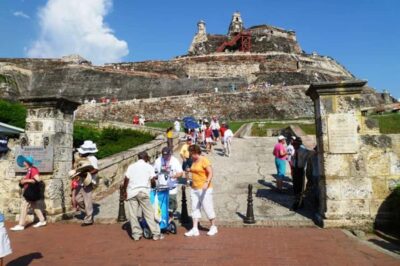 CITY TOUR OVERVIEW of the city Boots castle chiva