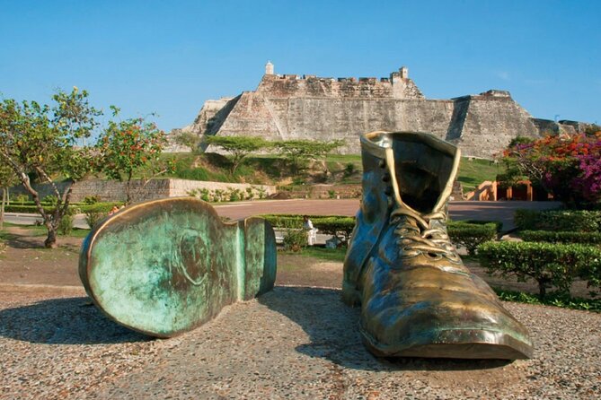 Cartagena City Tour with Admission to Castillo San Felipe - Entering San Felipe Castle tunnels and getting the big Cartagena view