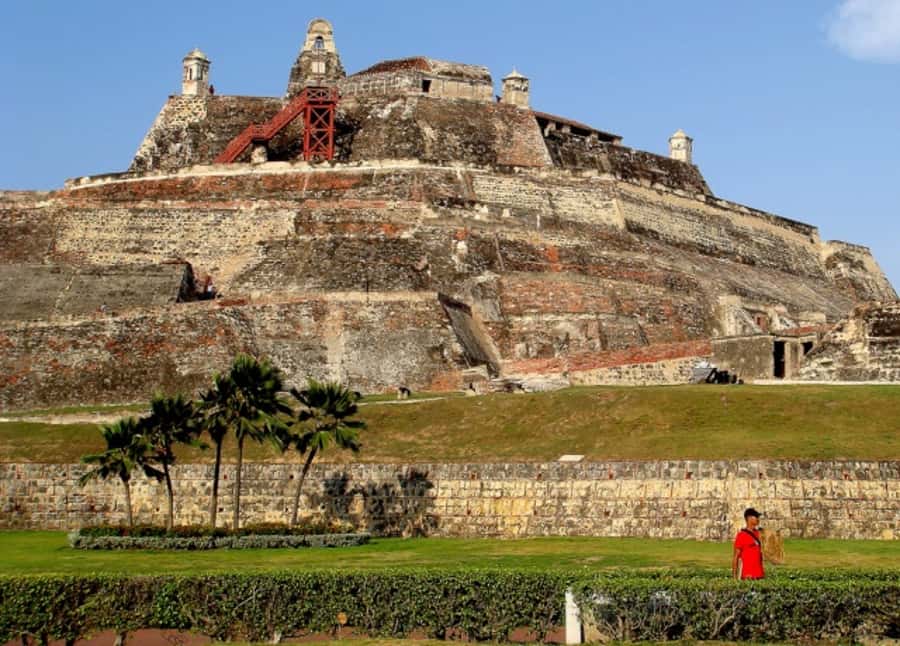 Cartagena City Tour with San Felipe Castle & Old Town Walk - What You’ll Do, How Long You’ll Walk, and What to Bring