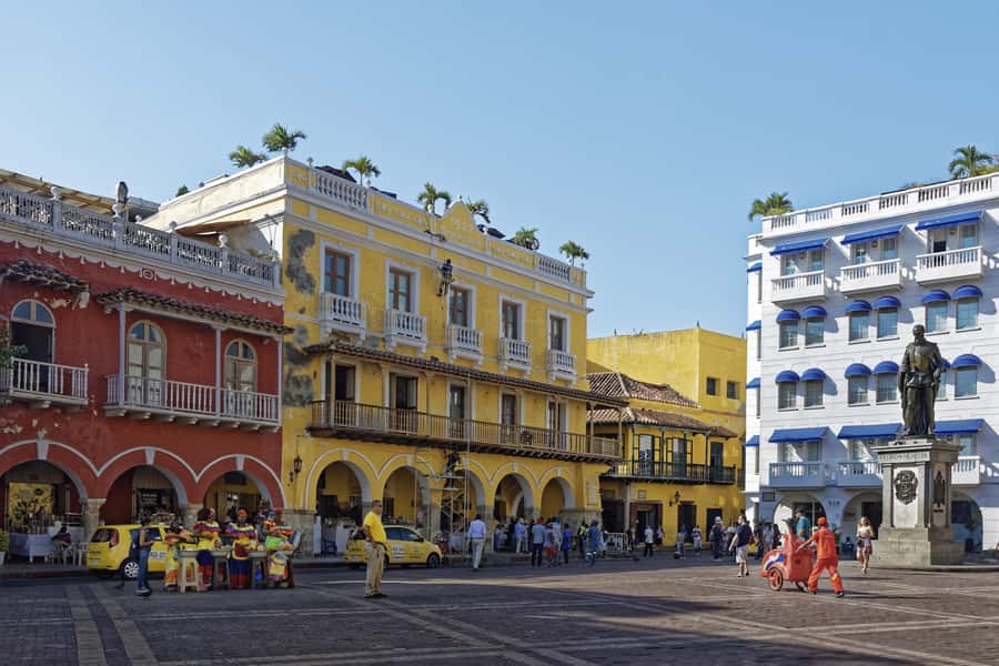 Cartagena: Complete Tour "San Felipe Castle, Popa and Getsemaní". - Bocagrande and Laguito: a quick modern contrast that helps your bearings