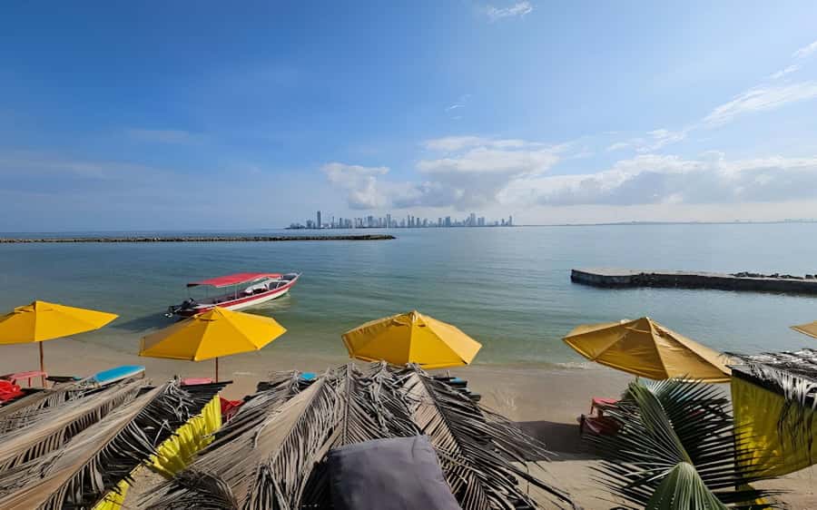 Cartagena: Day Tour to Tierra Bomba Island - The 15-minute speedboat ride, and why it can feel choppy