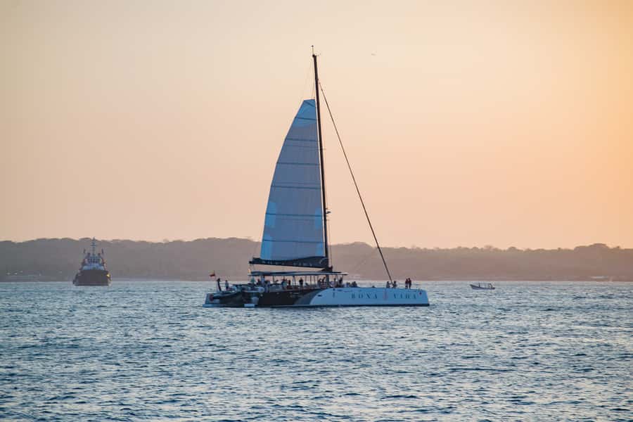 Cartagena de Indias: 2-Hour Sunset Cruise - Where You Meet, What Time Matters, and How to Avoid Stress