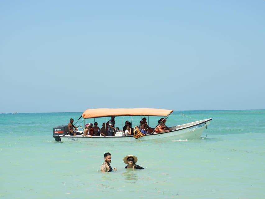 Cartagena: Ecoplan on Barú, Aviary and Oceanarium in one day - Rosario Islands stop: a 50-minute visit with scenery as the payoff