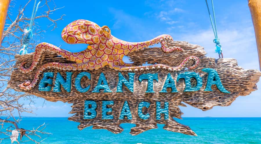 Cartagena: Encantada in Rosario Islands Boat Trip - Isla Grande and Encantada beach club, what your beach time is really like