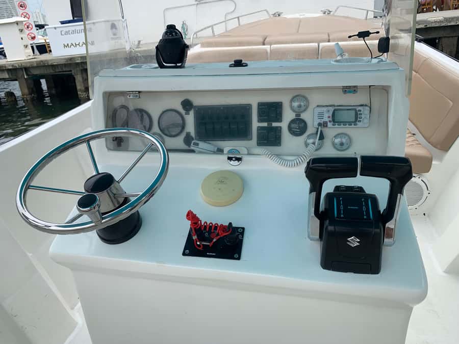 CARTAGENA, EXCLUSIVE launch for Rosario and Baru Islands - Optional Aquarium Stop for Dolphin and Shark Shows