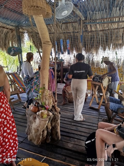 Cartagena: FISHERMEN'S ISLAND IN THE MANGROVES by canoe - Value for Money: Why $28 Can Make Sense Here