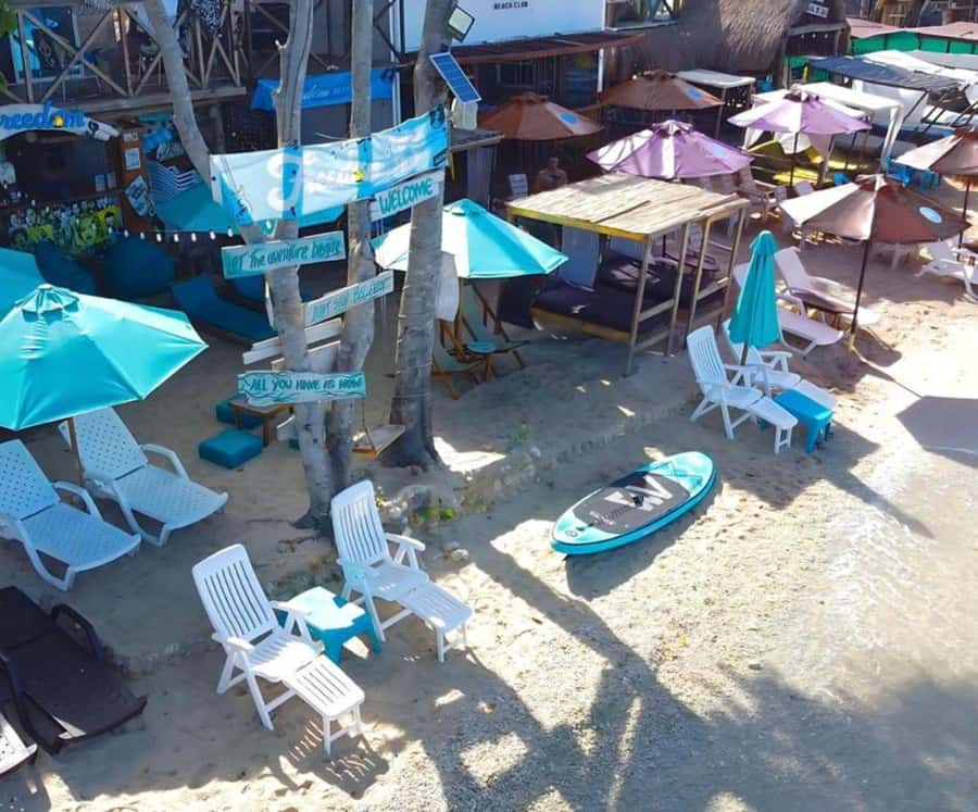 Cartagena: Four Island + Snorkel and See Plankton - The Pablo Escobar plane stop: a specific underwater moment