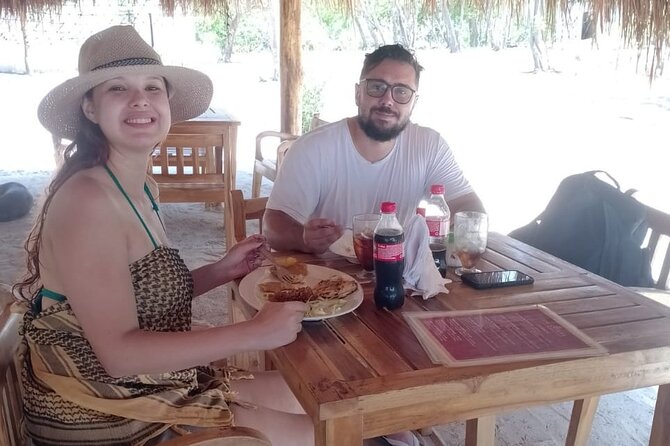 Cartagena : Full day 3 private islands - Isla Grande: Your Two Main Choices (Snorkeling or Oceanarium Transfer)