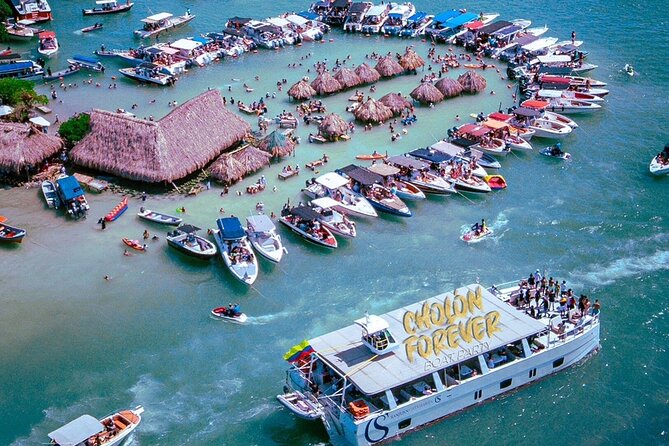 Cartagena: Full Day Guided Tour to Cholon Island - Entering The Day: Meeting at Babylon and Getting to the Marina