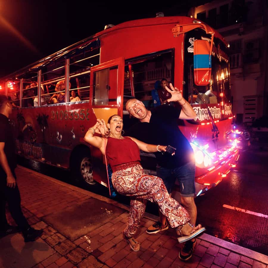 Cartagena: Funny PartyBus with dance floor and good music! - Bocagrande guided time: where the bus finds its footing