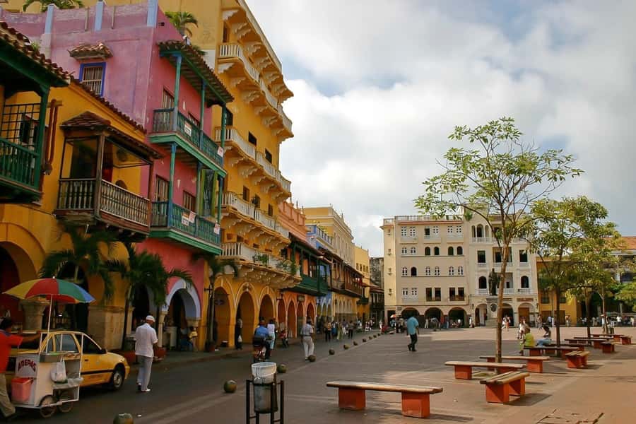 Cartagena: Guided Tour, with La Popa Convent, and San Felipe - Walking the Walled City with a bilingual guide