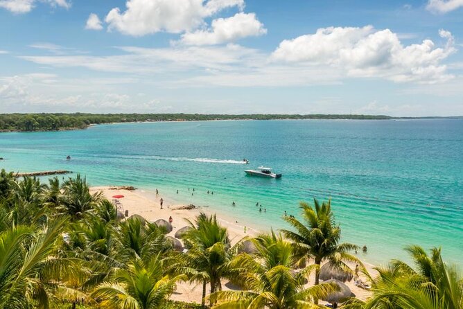 Cartagena Island Hopping: 5-Stop Rosario Islands Tour with Lunch - Isla Marina and the Pablo Escobar mansion pass-by: quick history, quick photos
