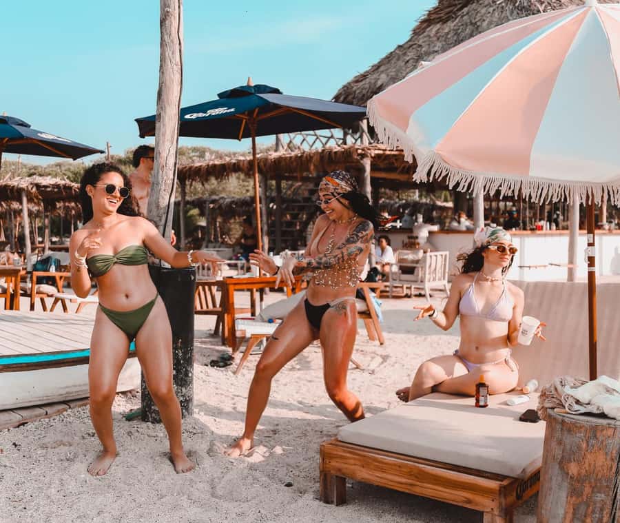 Cartagena: La Punta Beach Club Day Pass (Lunch included) - Massage and Kayak Options When You Want More Than Sun