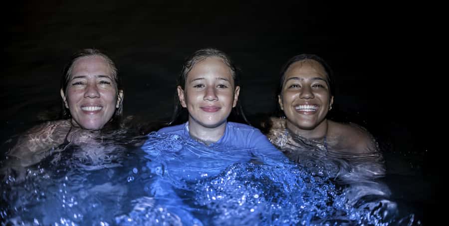 Cartagena: LUMINOUS PLANKTON, Playa Blanca, Lunch y snack - The lagoon bioluminescence: boats, timing, and what to expect in the water