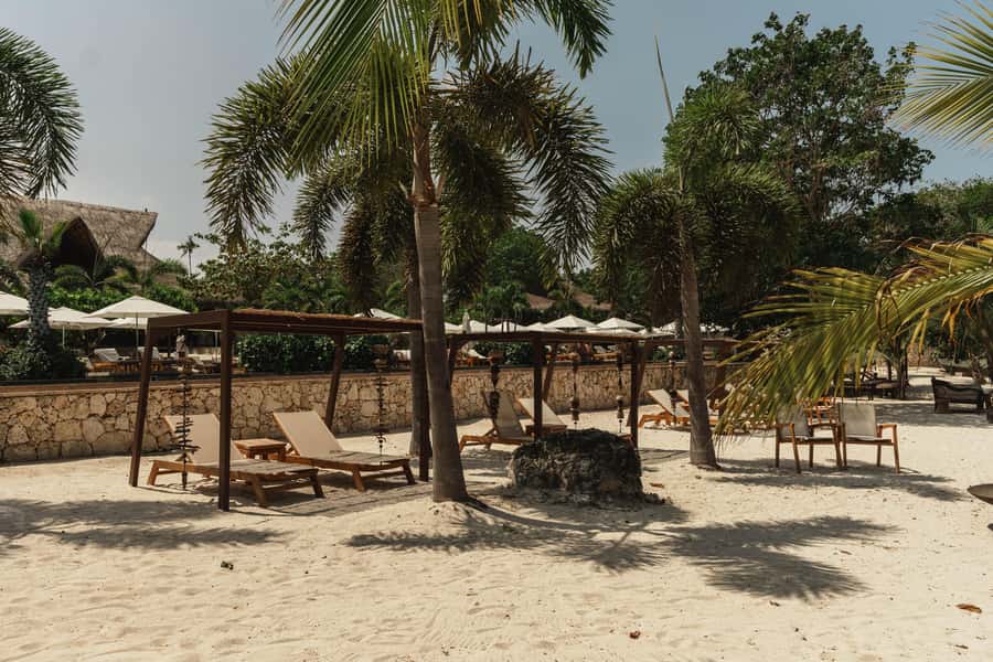 Cartagena: Makani Luxury Beach Club Day Pass - Pool-first reality check: swimming, kids, and the boat ride back