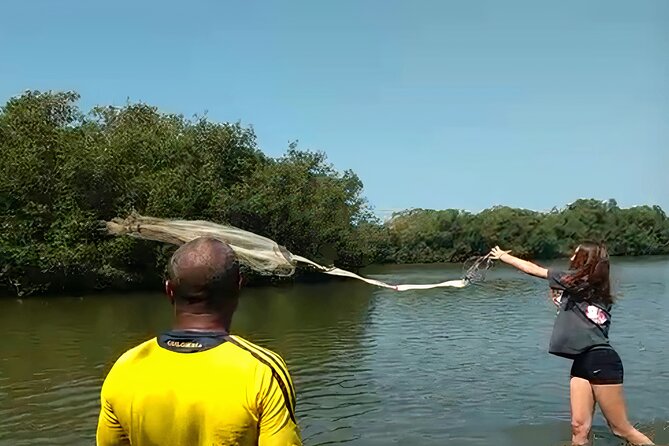 Cartagena Mangrove Private Tour - Boarding the canoe: manglar + Cienaga de la Virgen and Juan Polo