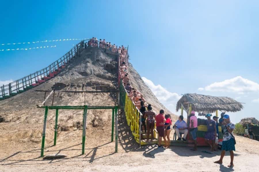 Cartagena: Mud Volcano Tour with Lunch, Pool, and Beach - Getting to Totumo From Cartagena, Pickup Times and Meeting Points That Matter