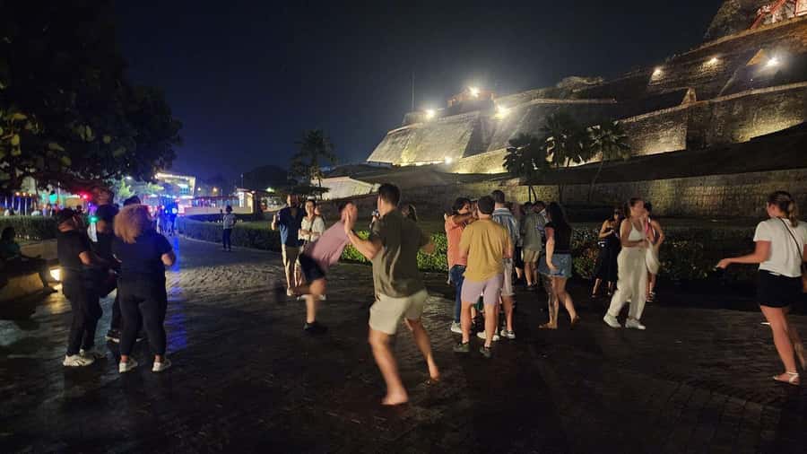 Cartagena: Night party in authentic Colombian chiva with entertainer - Should you book? My take on the decision