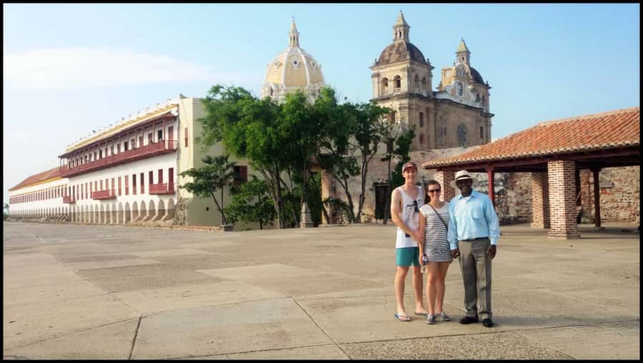 Cartagena: Private City Tour in an Air-Conditioned Vehicle - Pickup and drop-off around Cartagena, including port and airport