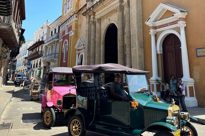 Cartagena Private Classic Car Tour Up to 5+ Bilingual Guide - Plaza de Bolívar, the Cathedral photo stop, and the city’s center of gravity