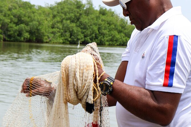 Cartagena Real : neighborhood, mangrove, fishing, typical lunch and culture - Price and value: why $45 can actually make sense here