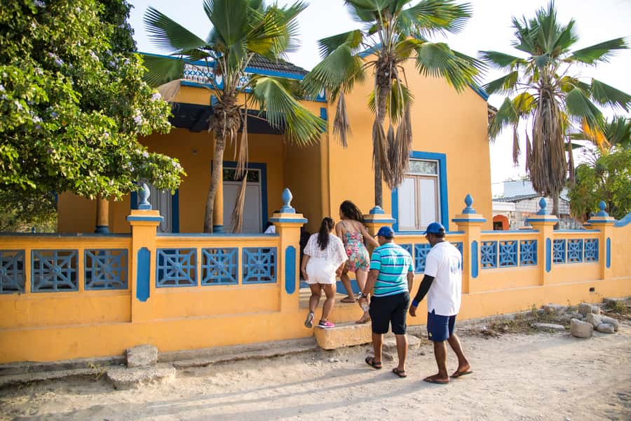 Cartagena: Rosario Island and Mangroves Private Day Trip - Guides, Language, and the Value of Going Private
