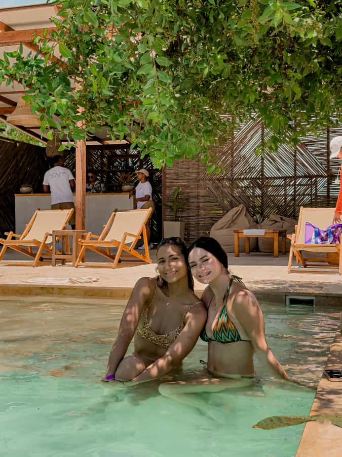 Cartagena: Rosario Islands Day Tour with Snorkel & Lunch - Snorkeling Gear and Sea Life: What You Actually Get