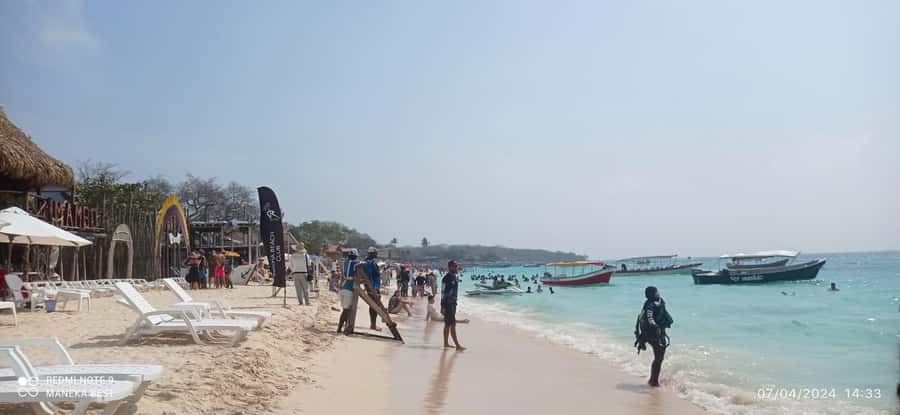 Cartagena: Rosario islands Playa Blanca Barù by boat & lunch - Oceanarium in Rosario Islands: your choice is either the aquarium or snorkel