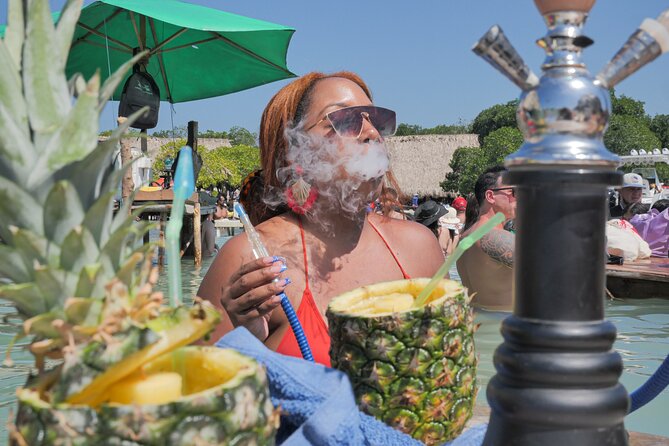 Cartagena's Legendary Boat Party : Full Day in Cholón - Cholón island (Islas del Rosario): the 3-hour party island that people remember