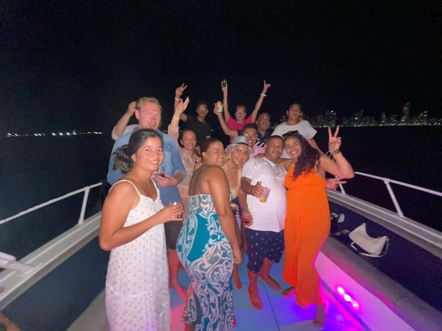 Cartagena: Speed Boat Party on the Bay with open bar - The 2-hour bay time: sunset views, photo moments, and sailing energy