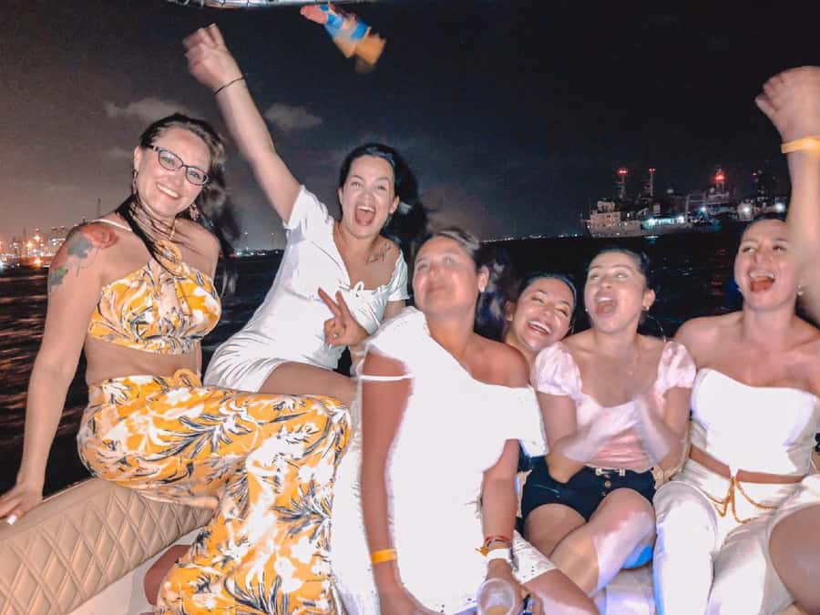 Cartagena: Speed Boat Party on the Bay with open bar - The animator, music, and the real social payoff