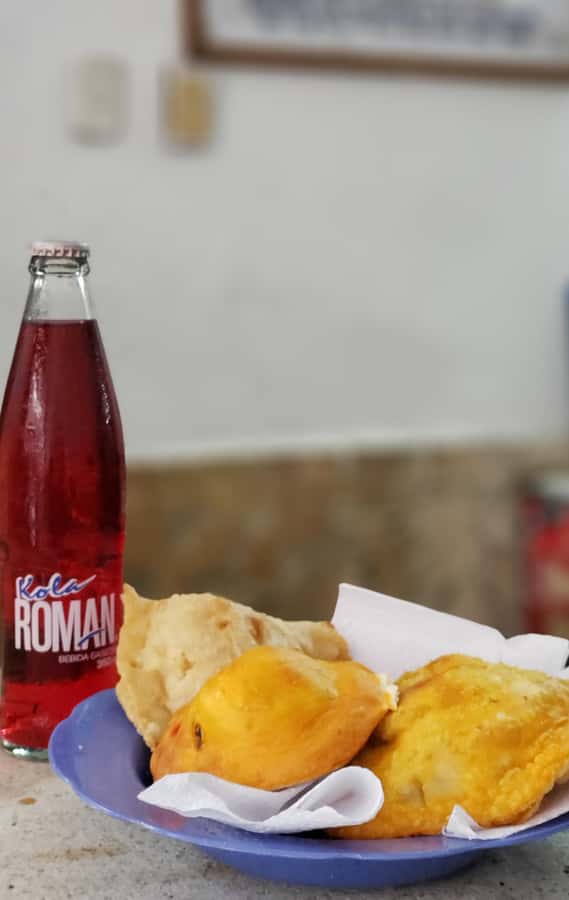Cartagena: Street Food Walking Tour - Getting Started at Lonchería Polo Norte (and What the First 10 Minutes Feel Like)