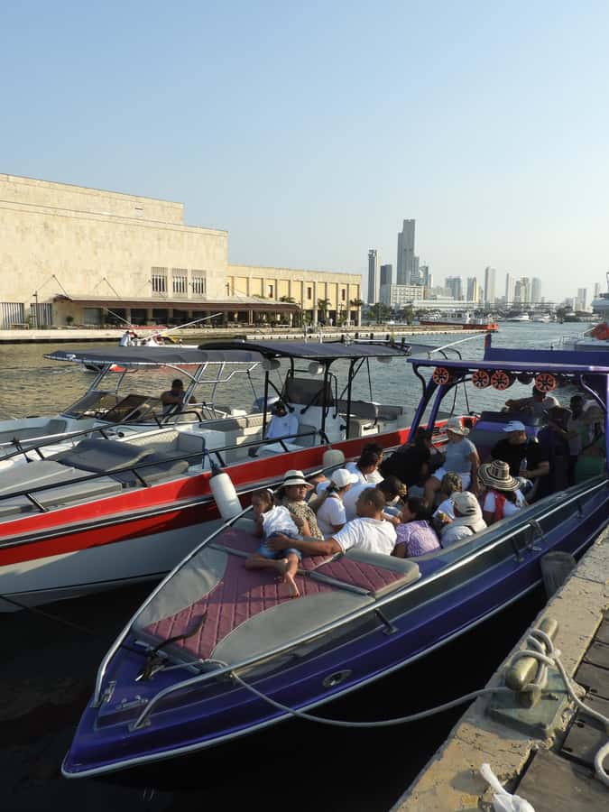 Cartagena: Sunset baytour with Dj, drinks and disco - What to bring, wear, and avoid for a smoother night