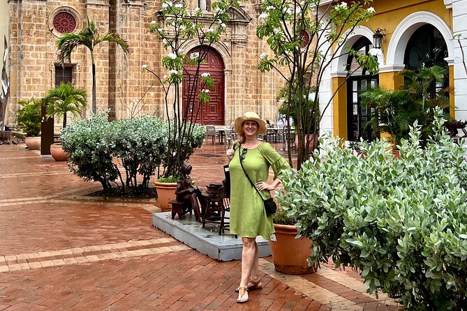 Cartagena Unforgettable: Half Day Private City Tour (Also for Cruisers) - Stop 1: Bocagrande peninsula and the shopping bay area