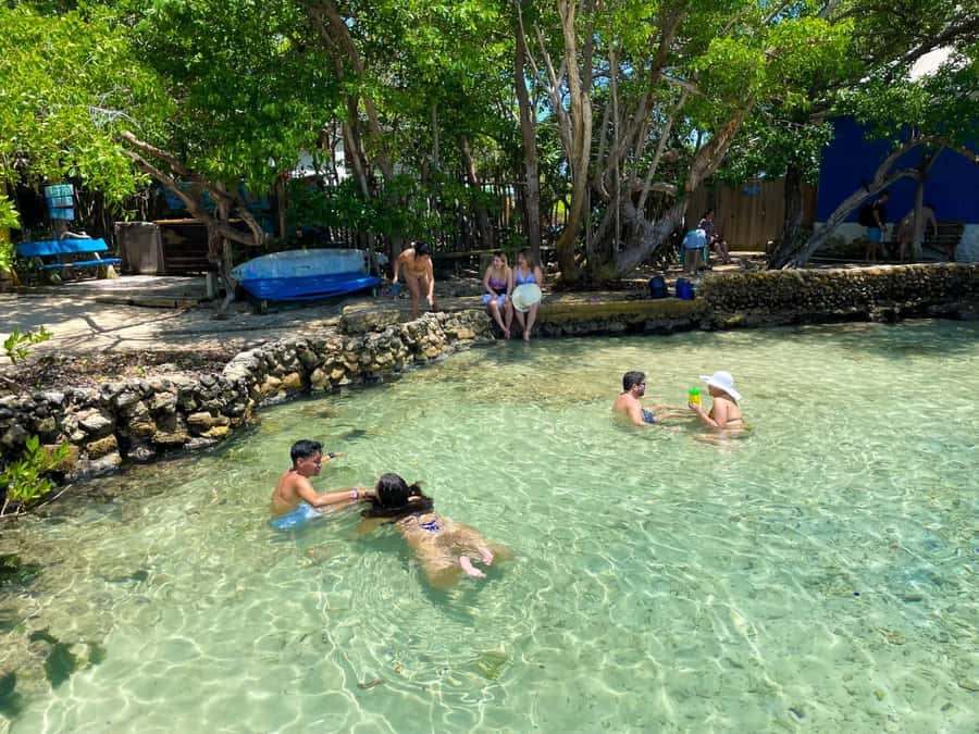 Cartagena: Visit 4 destinations by boat with lunch - Should you book this 4-destination boat tour?