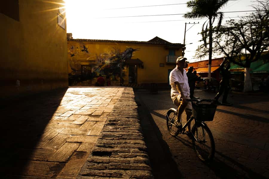 Cartagena: Walled City Walking Tour - Aduana Plaza, Coches Plaza, and the walk toward Plaza de Bolivar