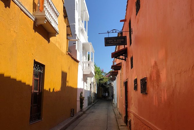 Cartagena Welcome Tour with Airport Transfer - Why a 90-Minute Cartagena Welcome Tour Works