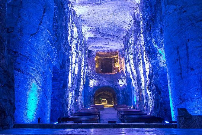 Cathedral of Sal Zipaquirá with Entrance and Transportation from Bogota - A 8:00 am start and smooth ride out of Bogotá