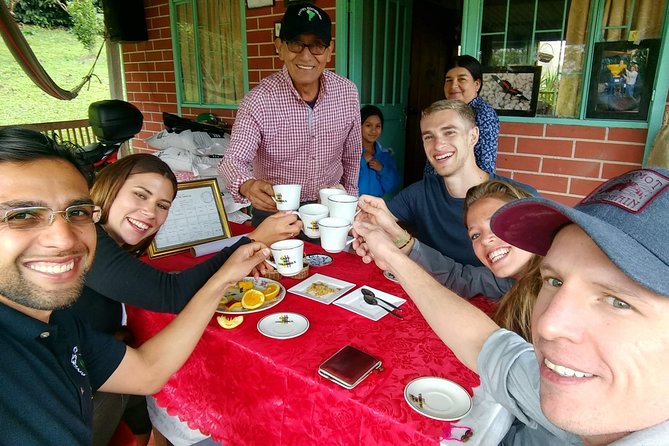 Chocolate & Coffee Farm Experience - Stop 1 Silvania: Picking Beans, Manual Grinding, and Real Tinto