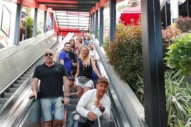 City Tour + Commune 13 Medellin - Electric stairs of Comuna 13: the infrastructure that became a symbol
