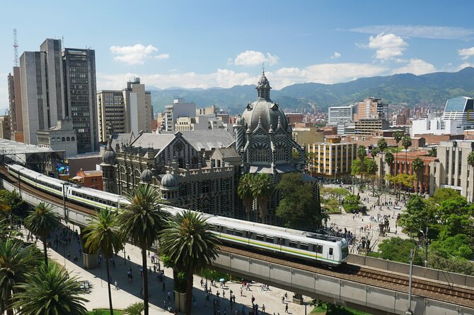 City Tour + Commune 13 Medellin - Pacing, group size, and what to bring so the day feels good